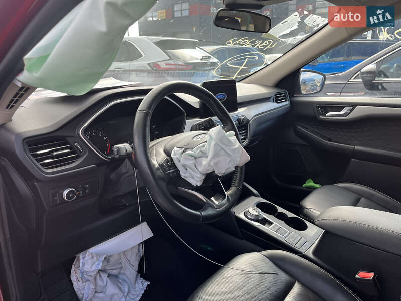 Внедорожник / Кроссовер Ford Escape 2020 в Львове