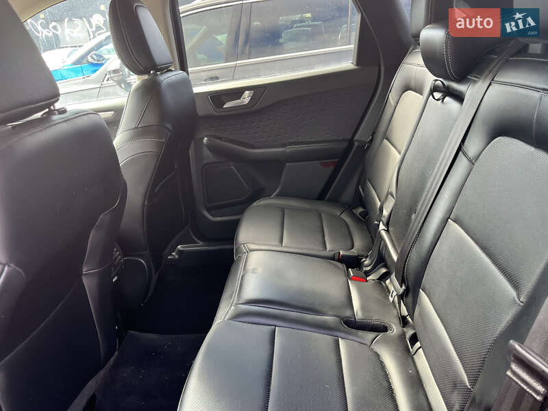 Внедорожник / Кроссовер Ford Escape 2020 в Львове