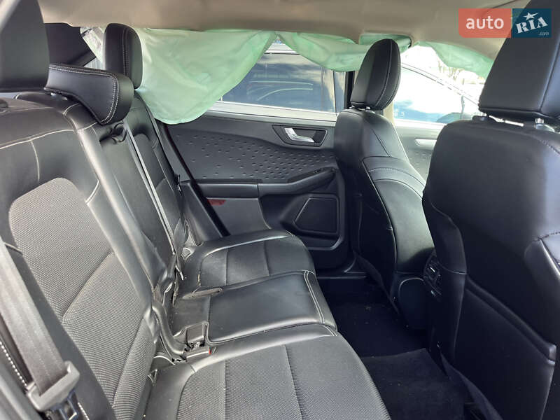 Внедорожник / Кроссовер Ford Escape 2020 в Львове