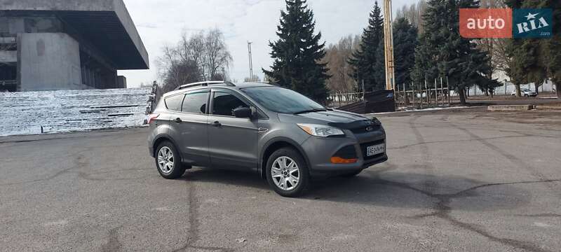 Внедорожник / Кроссовер Ford Escape 2014 в Днепре