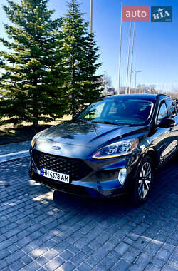 Внедорожник / Кроссовер Ford Escape 2019 в Одессе