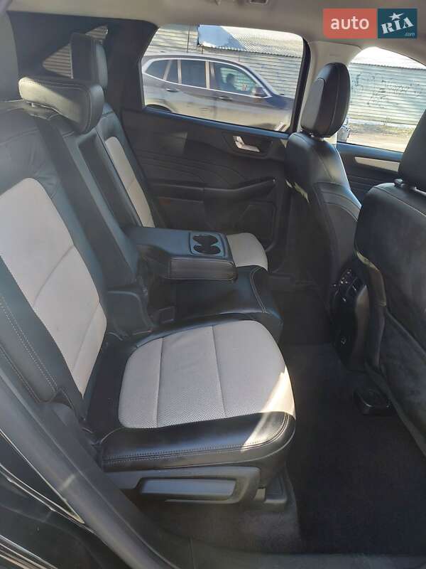 Внедорожник / Кроссовер Ford Escape 2022 в Киеве