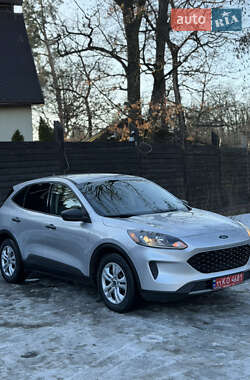 Внедорожник / Кроссовер Ford Escape 2020 в Киеве