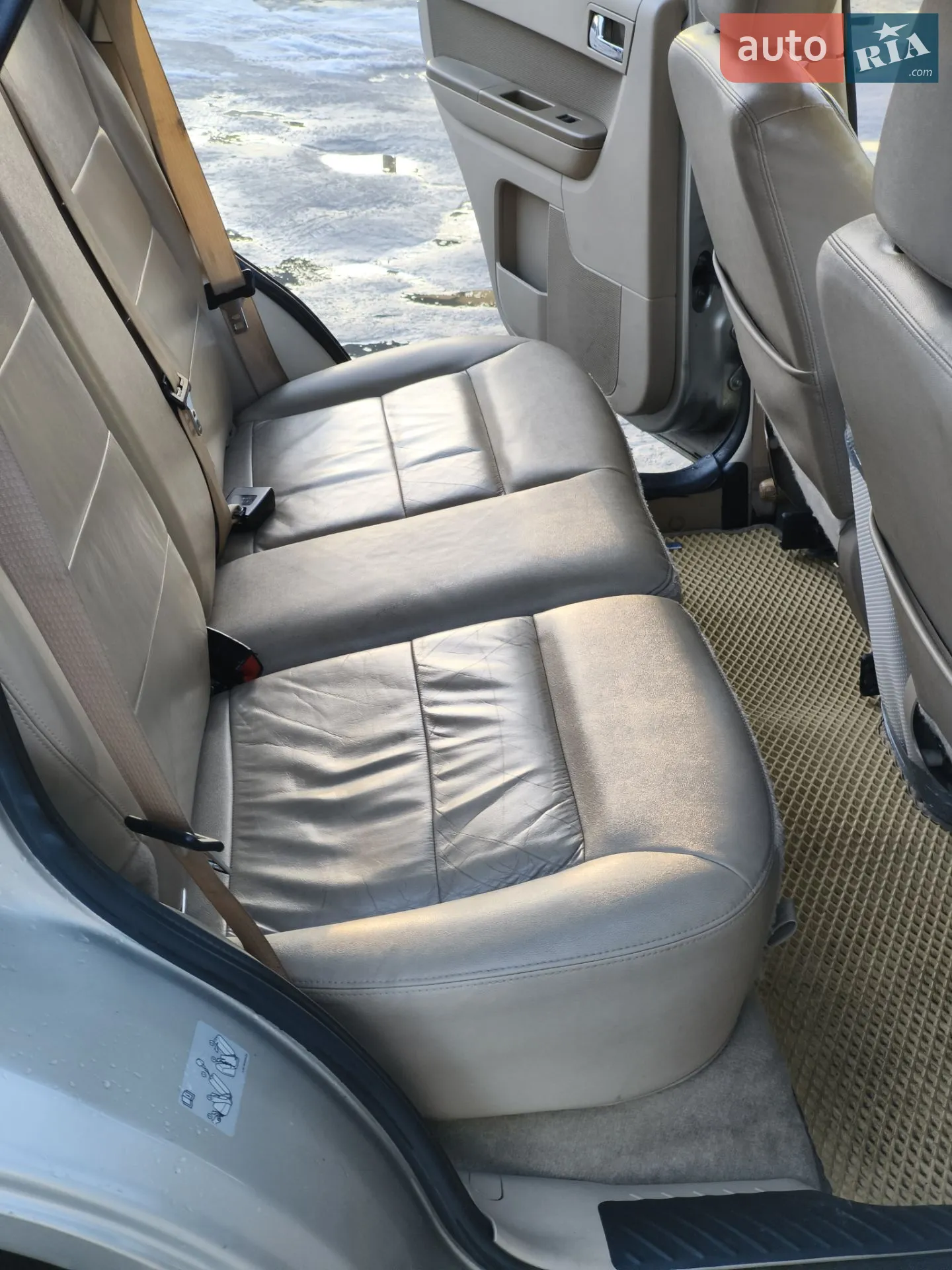 2011 Ford Escape - мініатюра 12