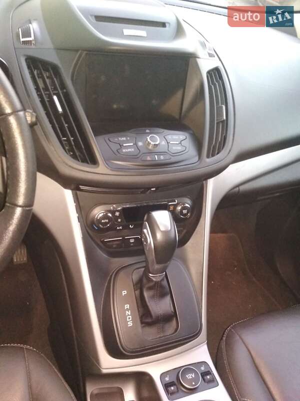Внедорожник / Кроссовер Ford Escape 2014 в Калуше