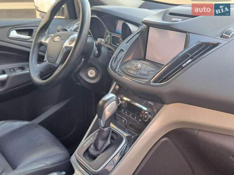 Позашляховик / Кросовер Ford Escape 2012 в Одесі