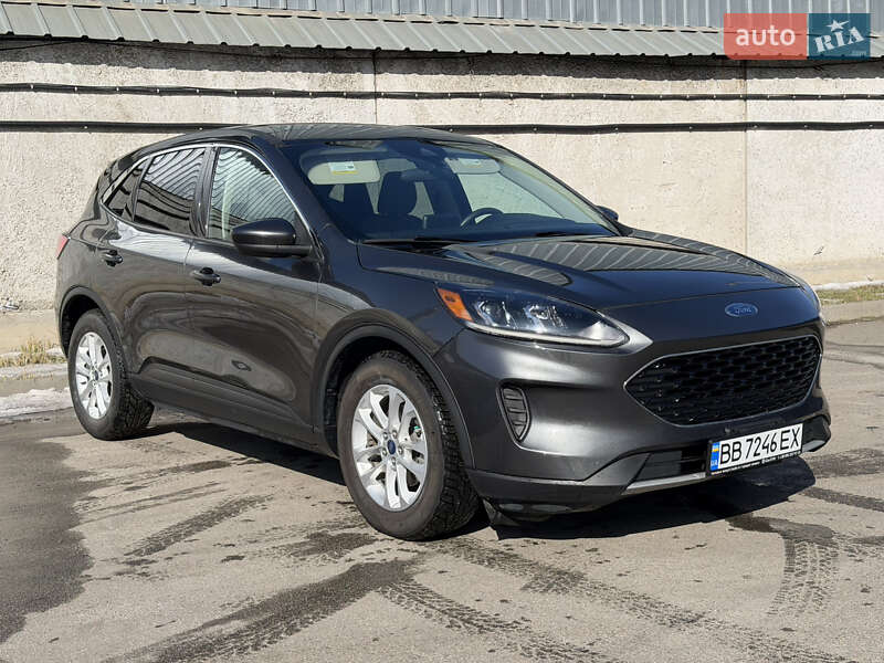 Внедорожник / Кроссовер Ford Escape 2020 в Киеве