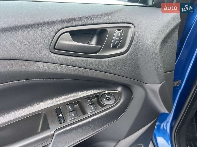 Позашляховик / Кросовер Ford Escape 2019 в Богуславі