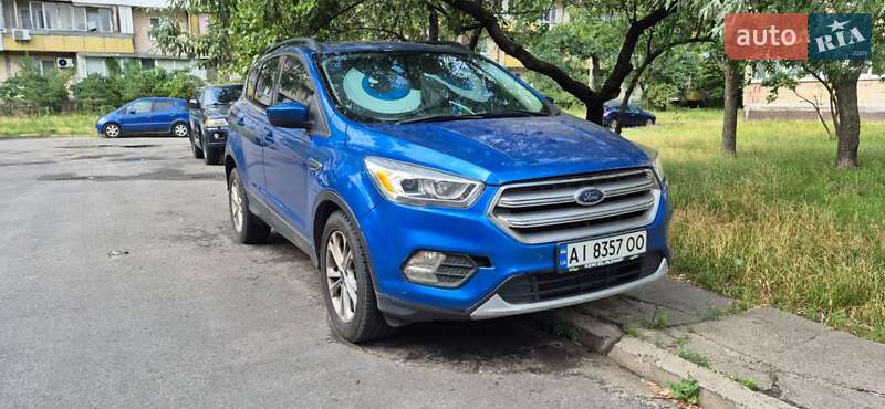 Позашляховик / Кросовер Ford Escape 2016 в Києві фото Позашляховик / Кросовер Ford Escape 2016 в Києві