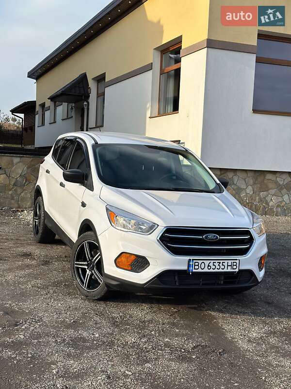 Позашляховик / Кросовер Ford Escape 2018 в Бережанах