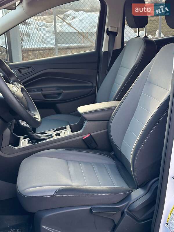 Позашляховик / Кросовер Ford Escape 2018 в Бережанах