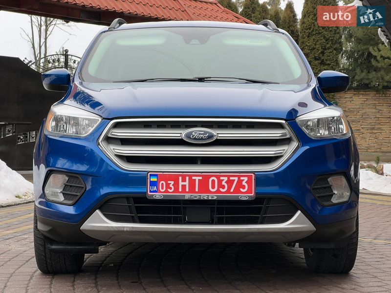 Внедорожник / Кроссовер Ford Escape 2018 в Дубно