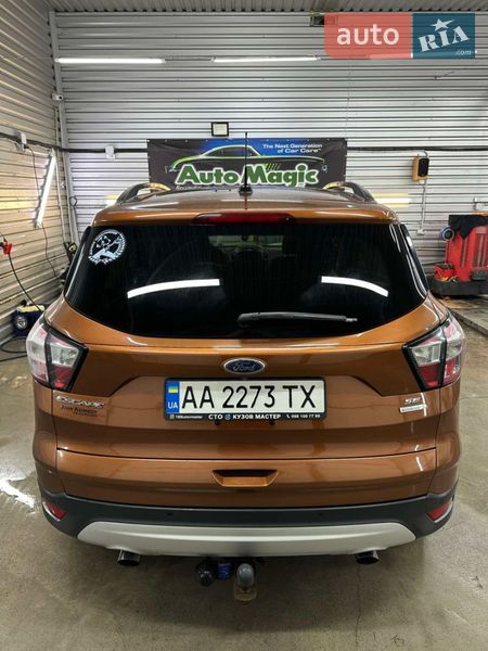 Позашляховик / Кросовер Ford Escape 2017 в Києві