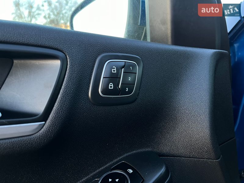 Внедорожник / Кроссовер Ford Escape 2023 в Львове