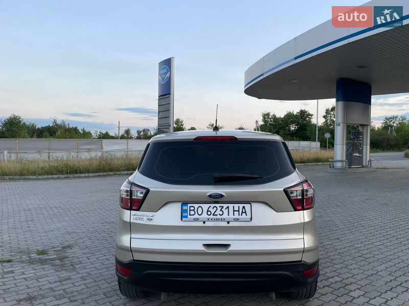 Внедорожник / Кроссовер Ford Escape 2017 в Подгайцах