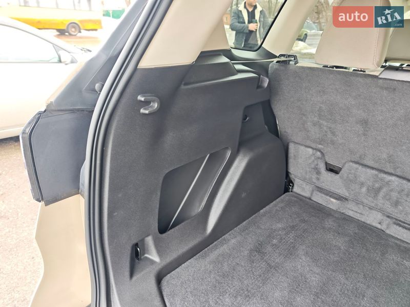 Внедорожник / Кроссовер Ford Escape 2017 в Сумах