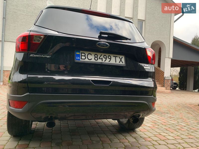Позашляховик / Кросовер Ford Escape 2019 в Дрогобичі