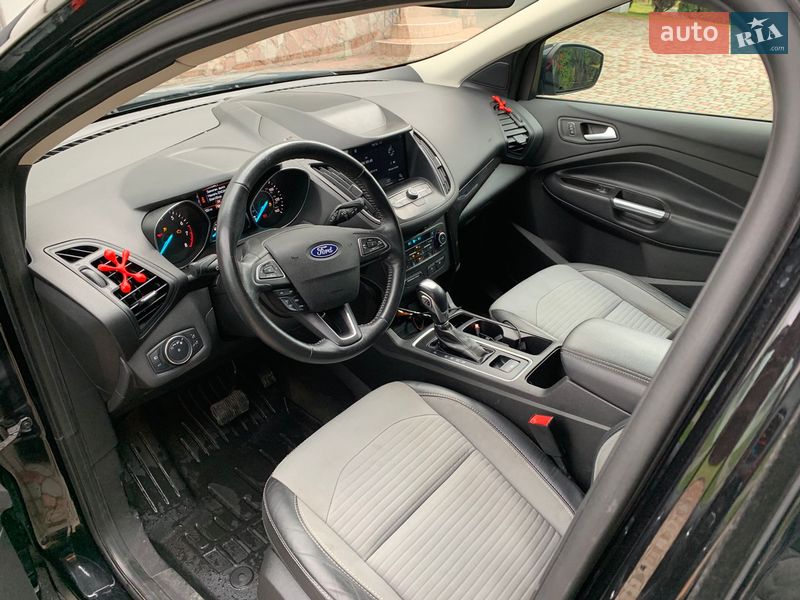 Позашляховик / Кросовер Ford Escape 2019 в Дрогобичі
