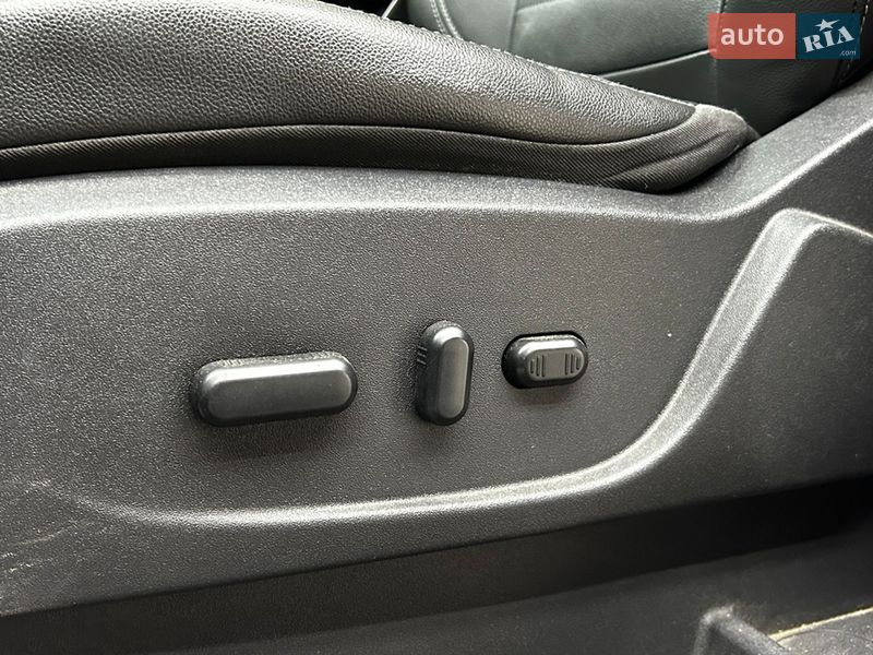 Внедорожник / Кроссовер Ford Escape 2014 в Черновцах