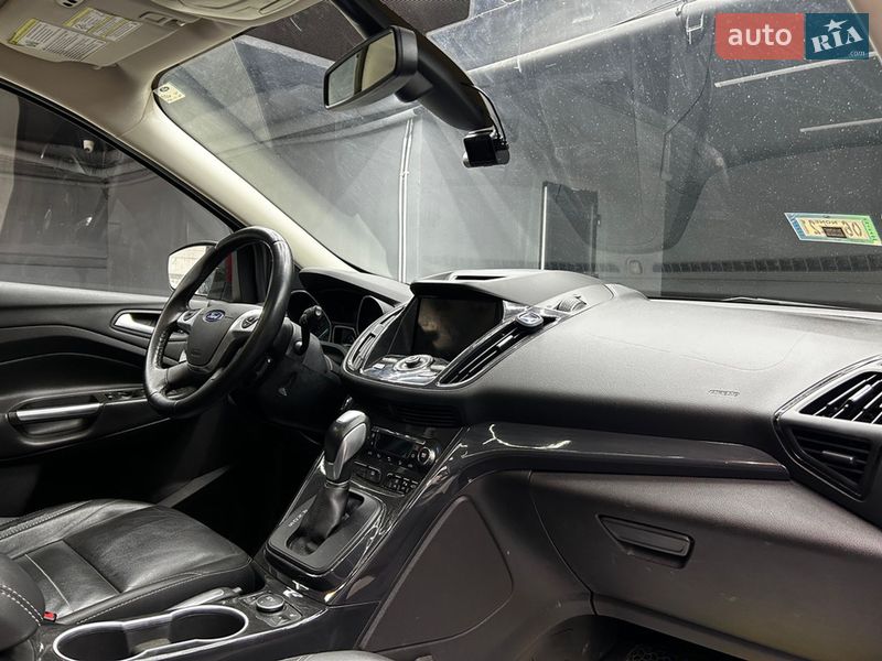 Внедорожник / Кроссовер Ford Escape 2014 в Черновцах