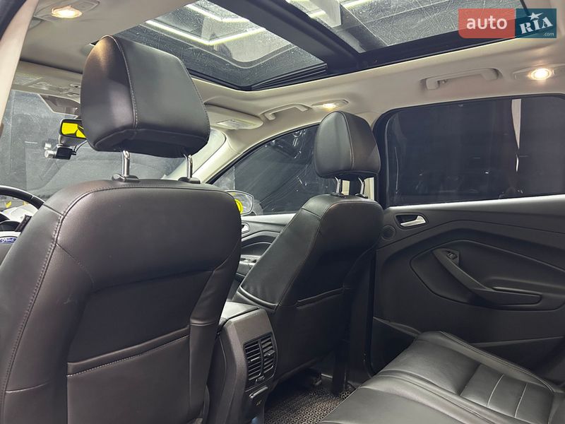 Внедорожник / Кроссовер Ford Escape 2014 в Черновцах