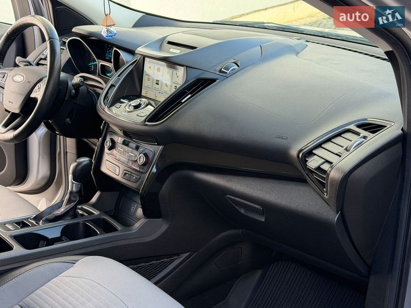 Внедорожник / Кроссовер Ford Escape 2017 в Дрогобыче фото 38 Внедорожник / Кроссовер Ford Escape 2017 в Дрогобыче