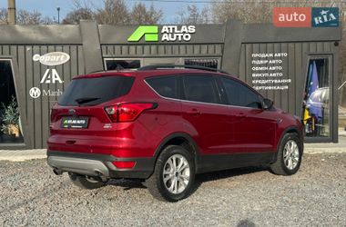 Внедорожник / Кроссовер Ford Escape 2018 в Львове
