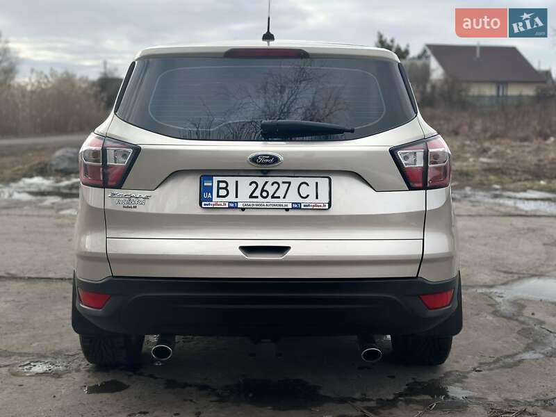 Внедорожник / Кроссовер Ford Escape 2017 в Кременчуге