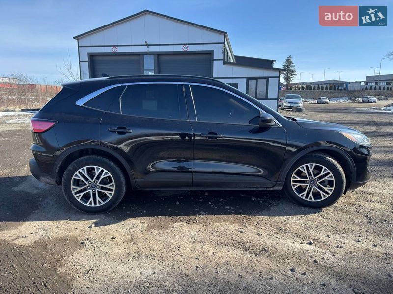 Позашляховик / Кросовер Ford Escape 2022 в Тернополі