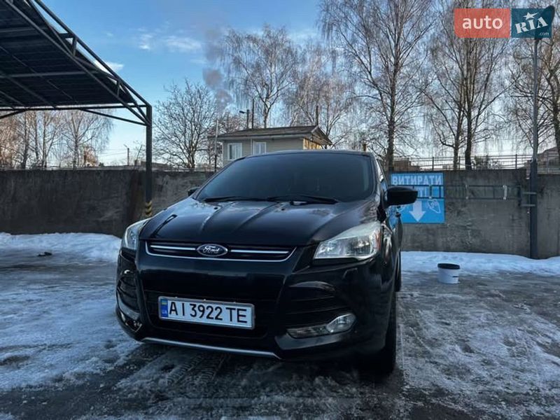 Внедорожник / Кроссовер Ford Escape 2015 в Монастырище