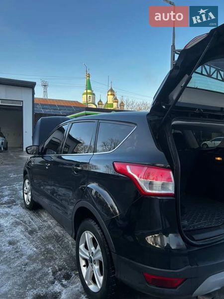 Внедорожник / Кроссовер Ford Escape 2015 в Монастырище
