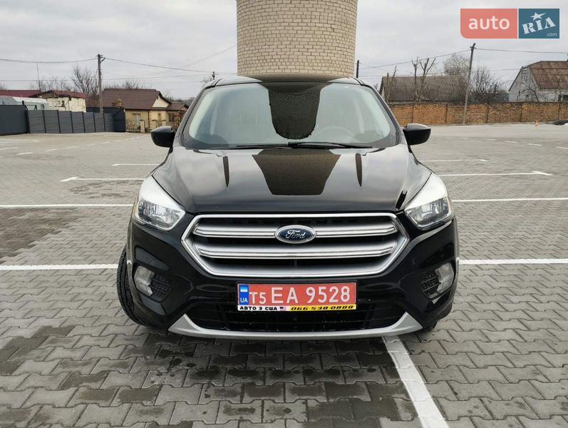 Внедорожник / Кроссовер Ford Escape 2017 в Дубно