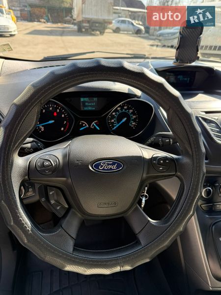 Внедорожник / Кроссовер Ford Escape 2013 в Горишних Плавнях