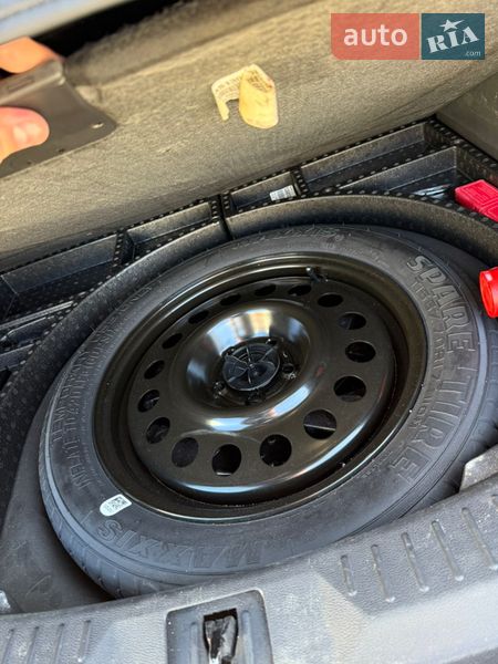 Внедорожник / Кроссовер Ford Escape 2013 в Горишних Плавнях