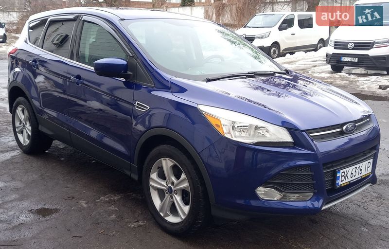 Внедорожник / Кроссовер Ford Escape 2015 в Ровно