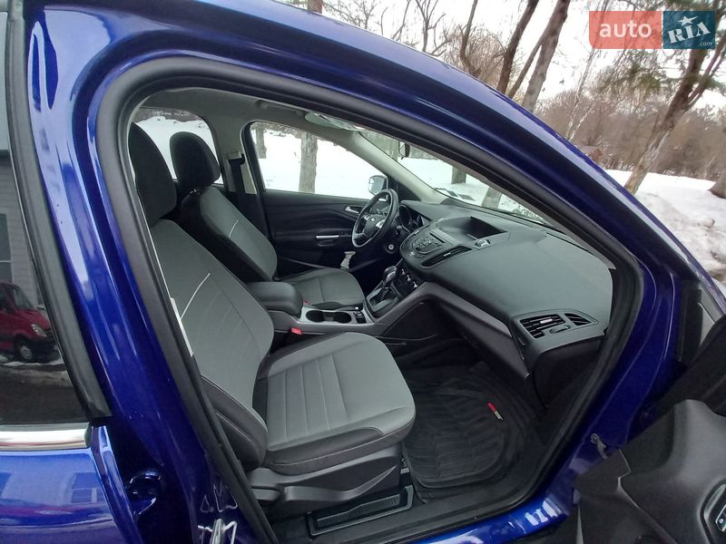 Внедорожник / Кроссовер Ford Escape 2015 в Ровно
