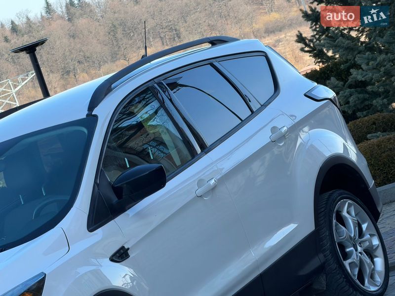 Позашляховик / Кросовер Ford Escape 2018 в Дрогобичі
