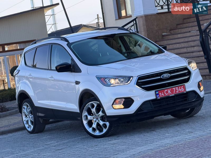 Позашляховик / Кросовер Ford Escape 2018 в Дрогобичі