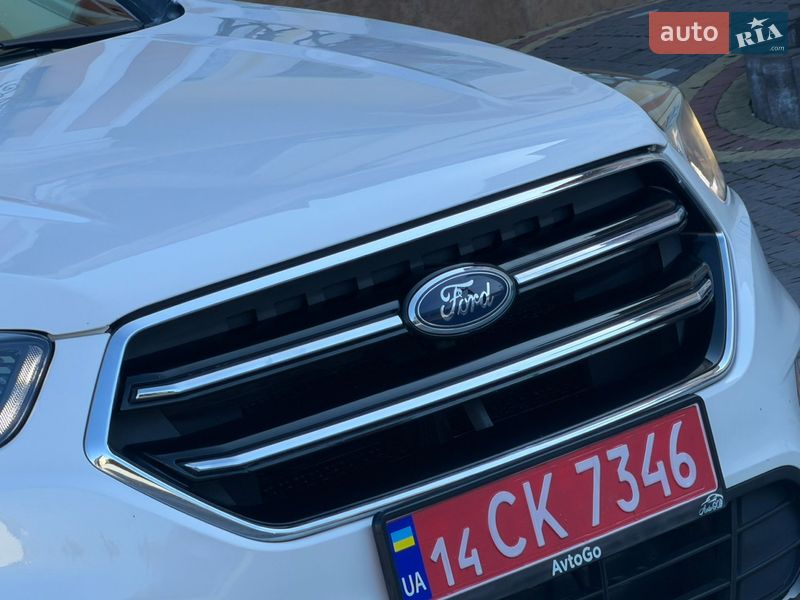 Позашляховик / Кросовер Ford Escape 2018 в Дрогобичі