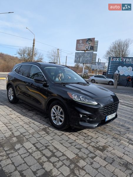 Позашляховик / Кросовер Ford Escape 2020 в Львові
