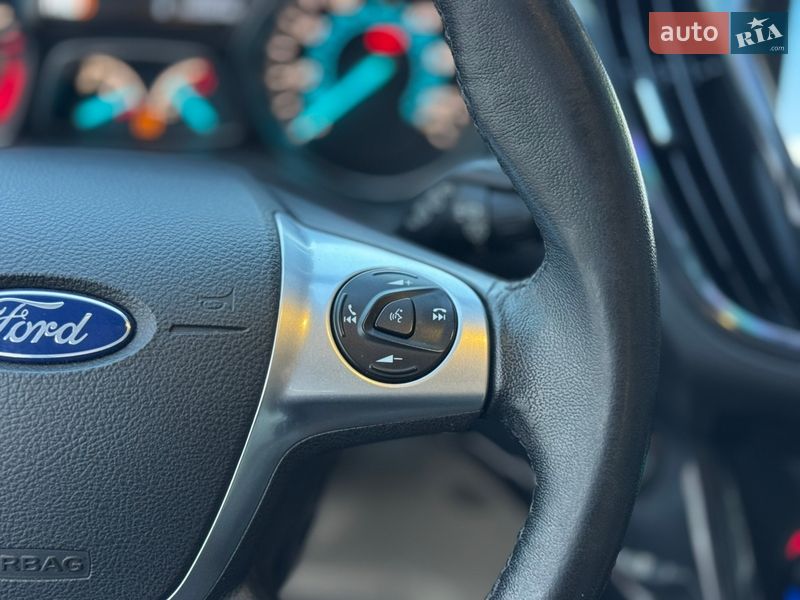 Позашляховик / Кросовер Ford Escape 2016 в Вінниці