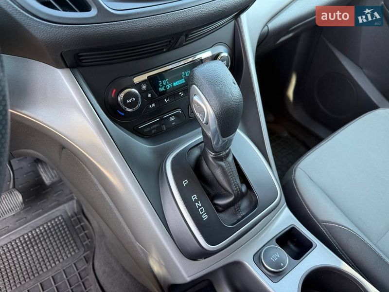 Внедорожник / Кроссовер Ford Escape 2012 в Стрые