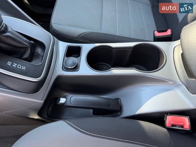 Внедорожник / Кроссовер Ford Escape 2012 в Стрые