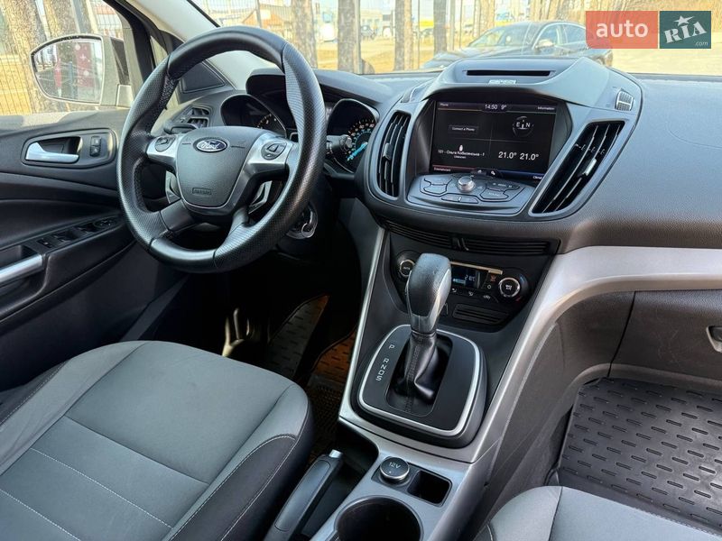 Внедорожник / Кроссовер Ford Escape 2012 в Стрые