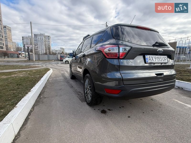 Позашляховик / Кросовер Ford Escape 2018 в Харкові