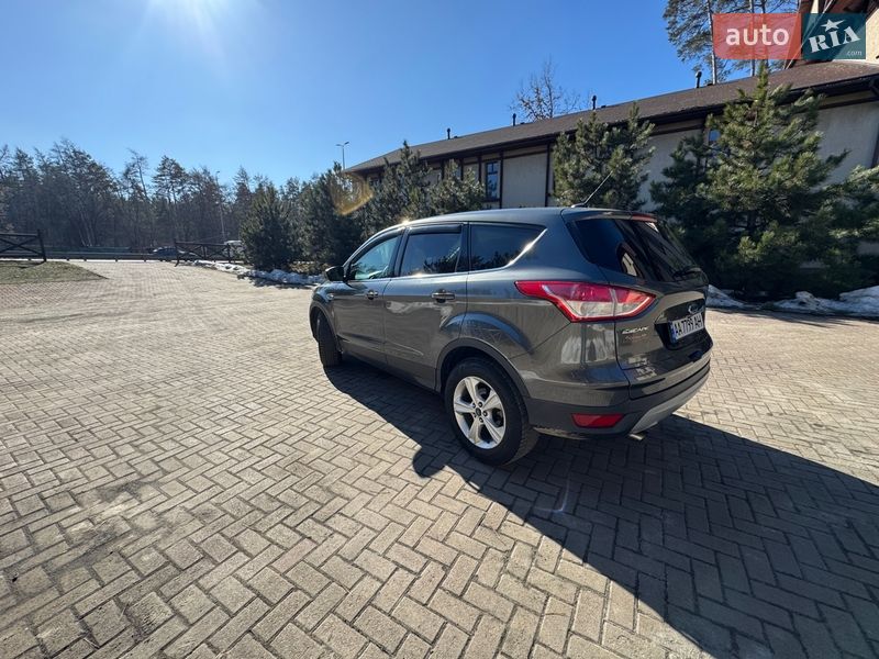 Внедорожник / Кроссовер Ford Escape 2015 в Киеве