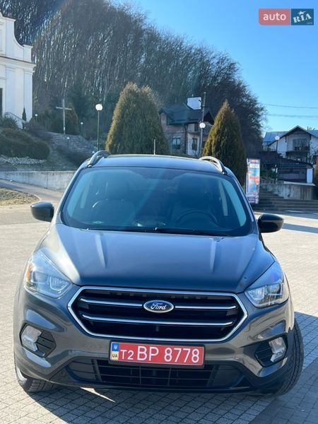 Внедорожник / Кроссовер Ford Escape 2018 в Львове