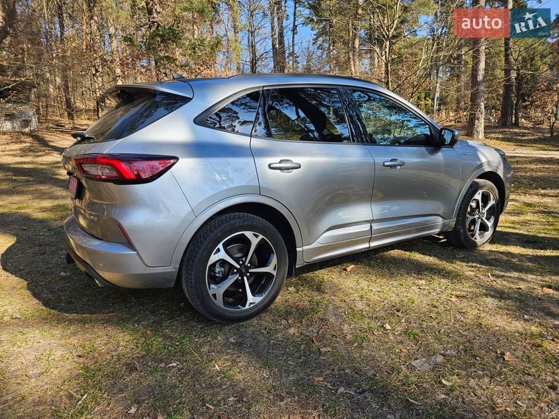 Позашляховик / Кросовер Ford Escape 2023 в Львові