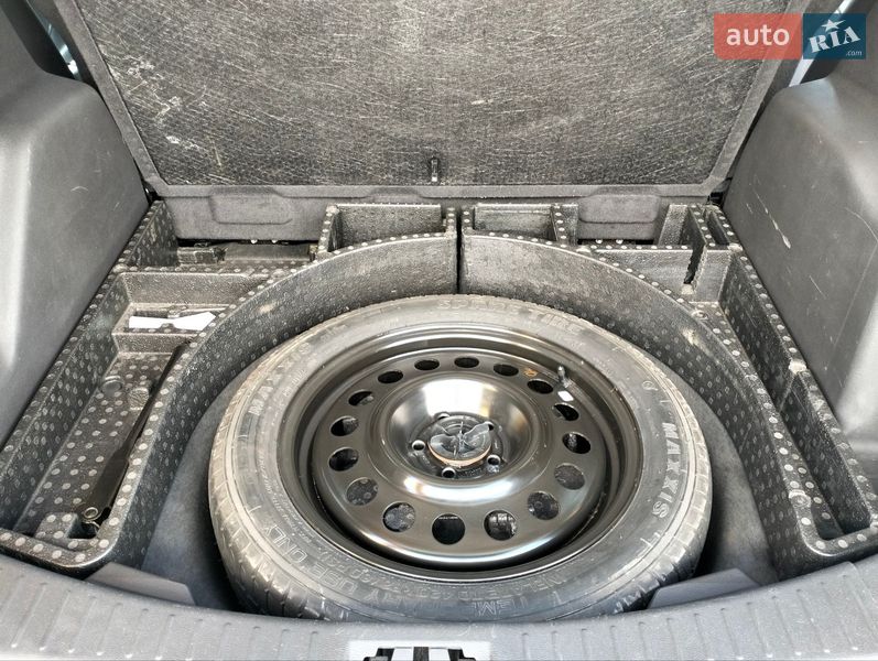 Позашляховик / Кросовер Ford Escape 2016 в Івано-Франківську