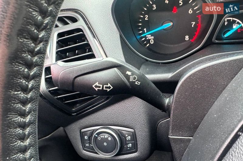 Внедорожник / Кроссовер Ford Escape 2017 в Киеве